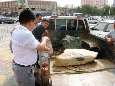 20120531-jade Blocks of jade in back of truck Khotan.jpg